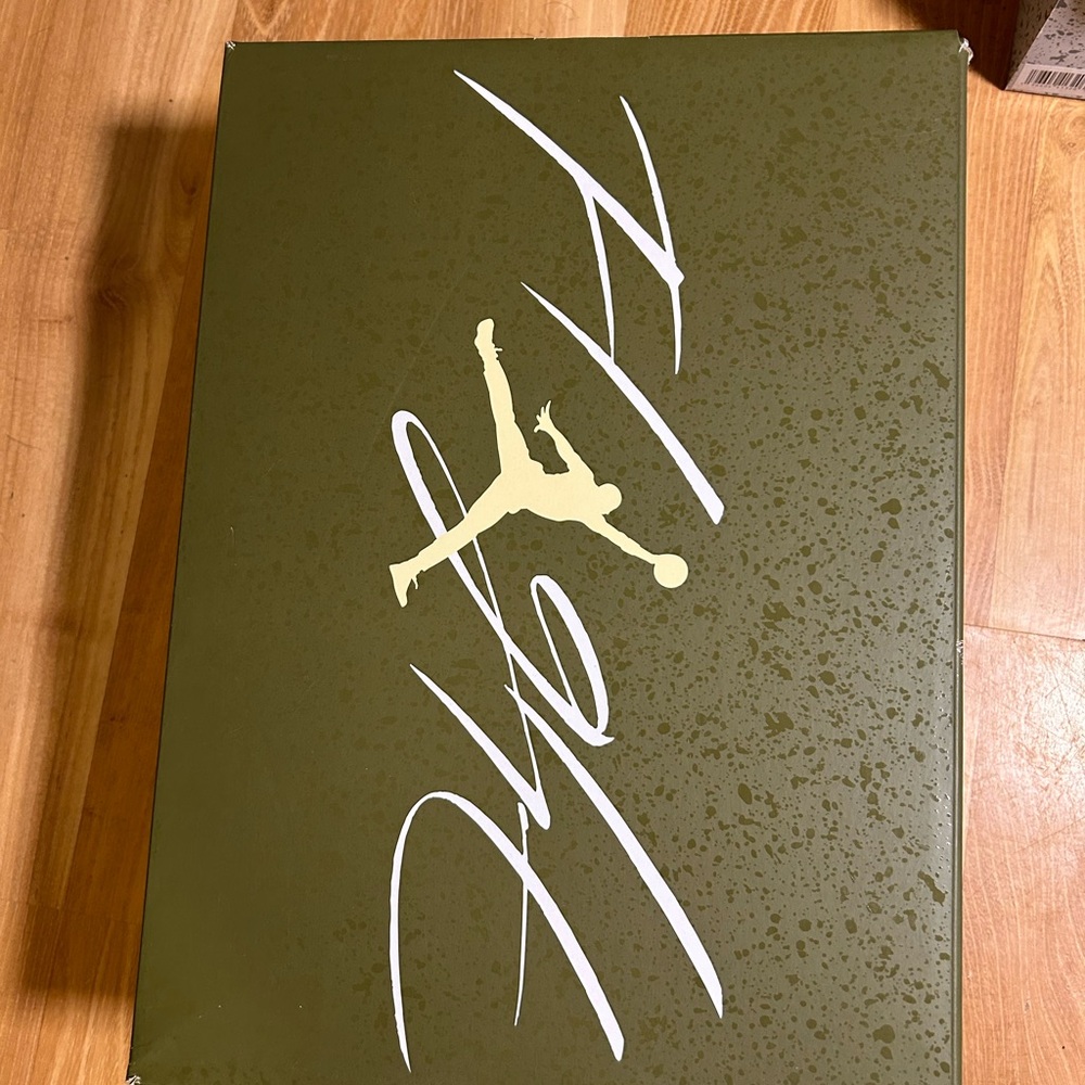 Olive Green Jordan Shoe Box